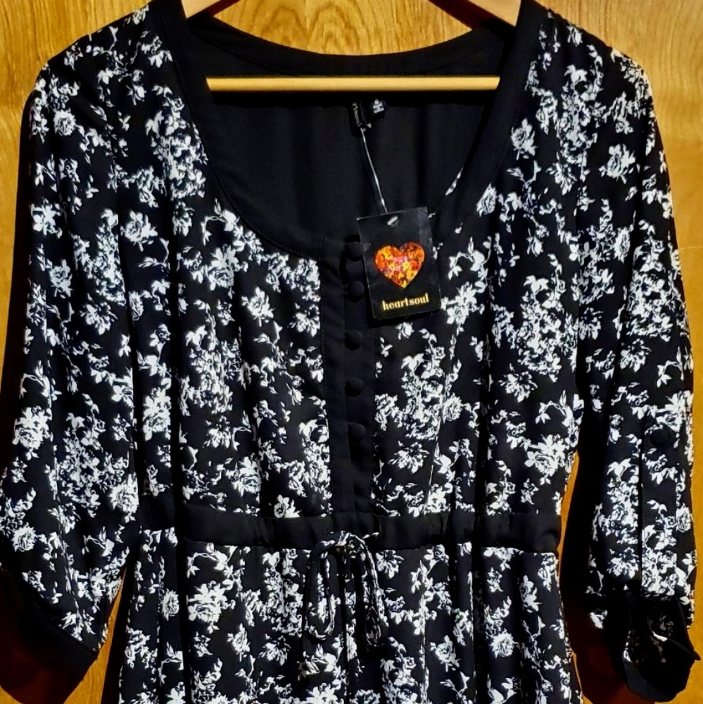 Heartsoul Size M black and white floral print dres